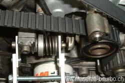 Erneuerung Zahnriemen Zahnriemenwechsel Maserati V6 Biturbo 228